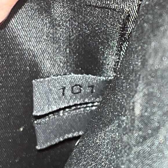 HP🎉Marc Jacobs Quilted iPad Tablet Blk Leather Case Zipper pouch on front - Picture 9 of 15